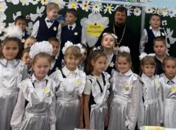 Учащиеся Борисоглебской СОШ № 6 поучаствовали в акции «Белый цветок»
